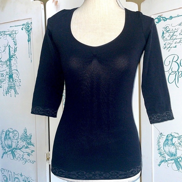 Last Tango 💃🏻 NWOT Ruched 3/4 Sleeve Seamless cream Top Size S/M - Picture 7 of 12